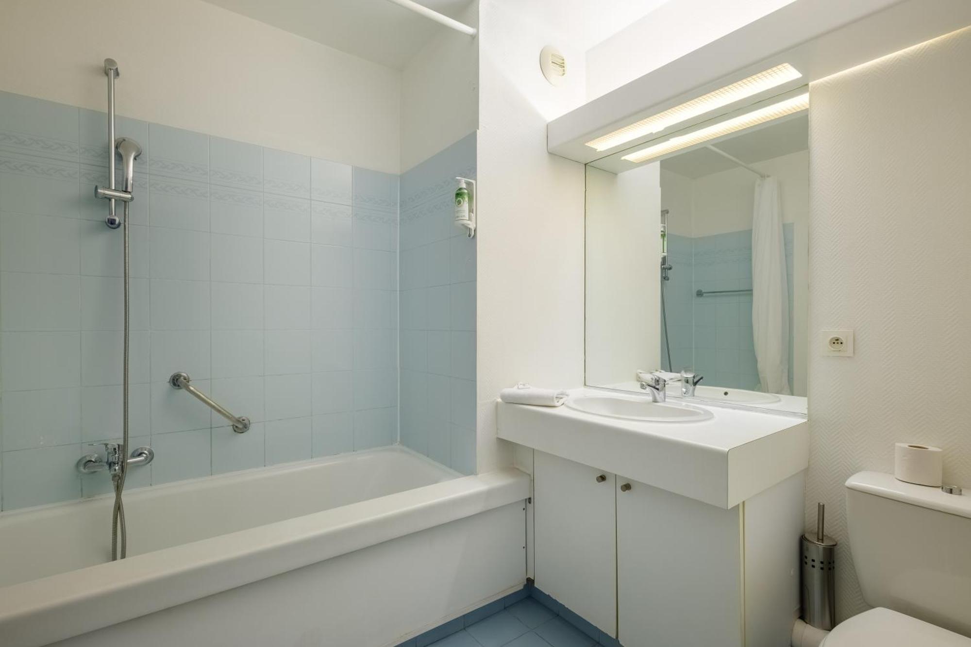Residhotel Villa Maupassant Cannes Exterior foto