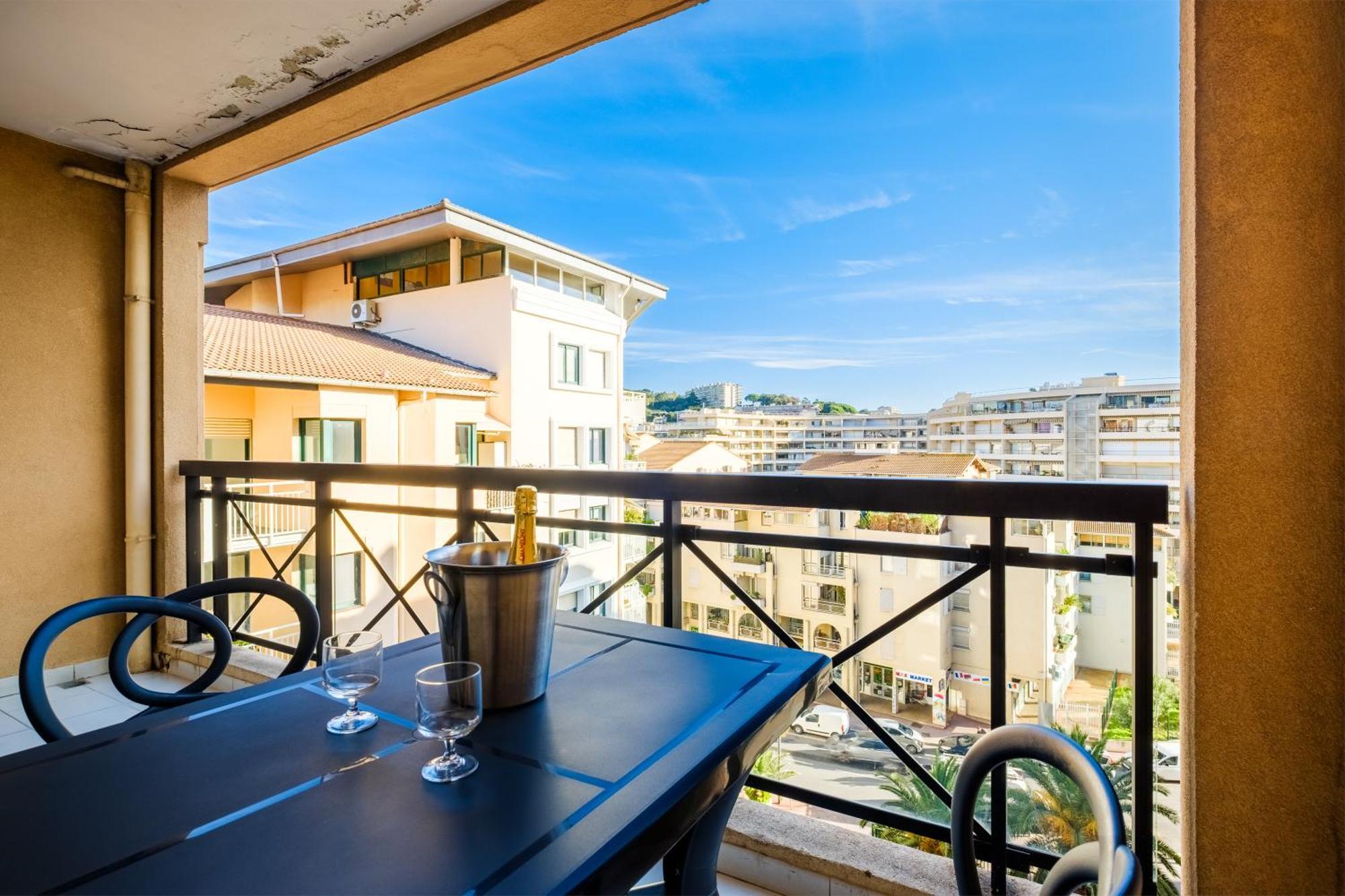 Residhotel Villa Maupassant Cannes Exterior foto