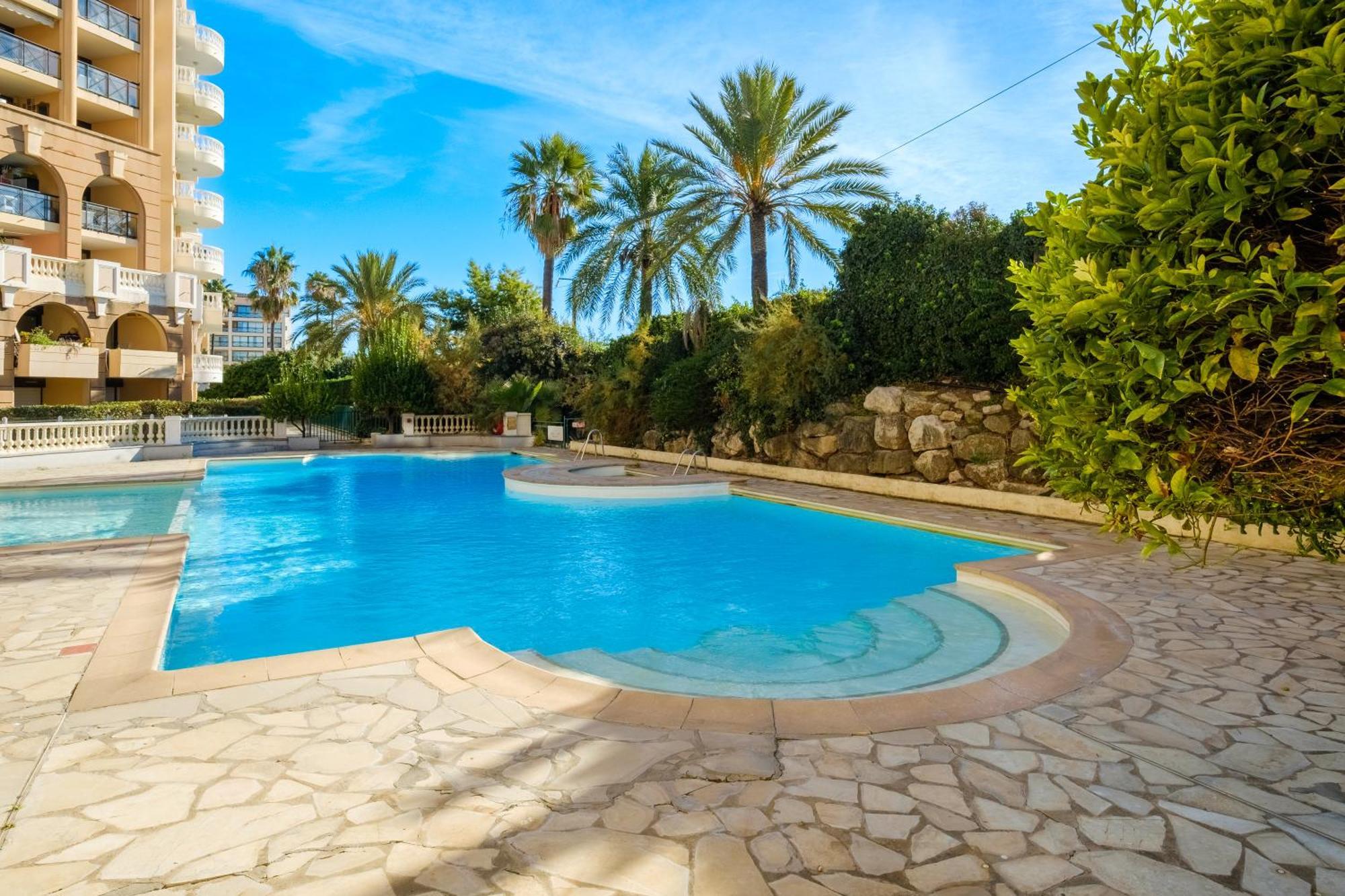 Residhotel Villa Maupassant Cannes Exterior foto