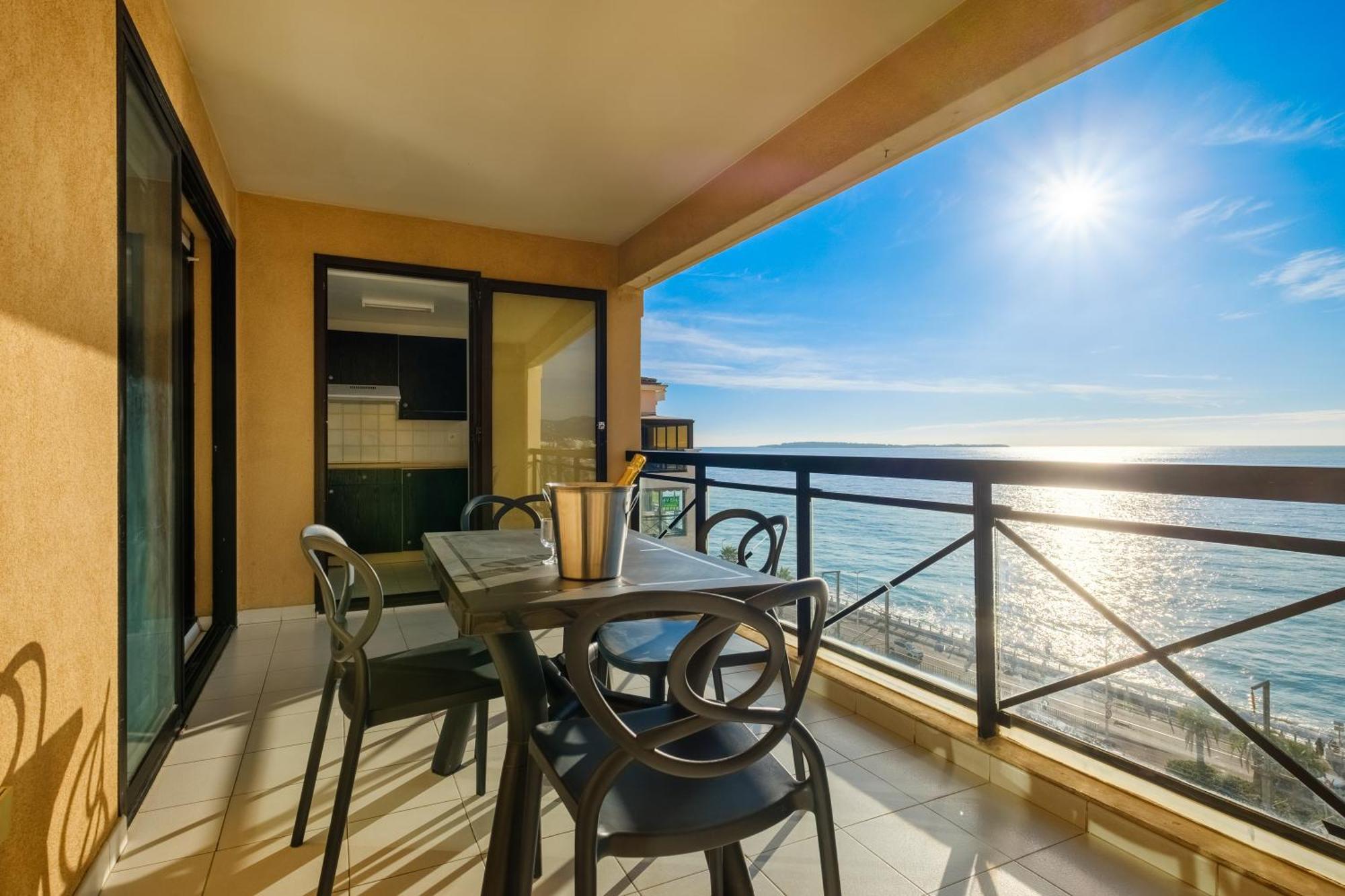 Residhotel Villa Maupassant Cannes Exterior foto